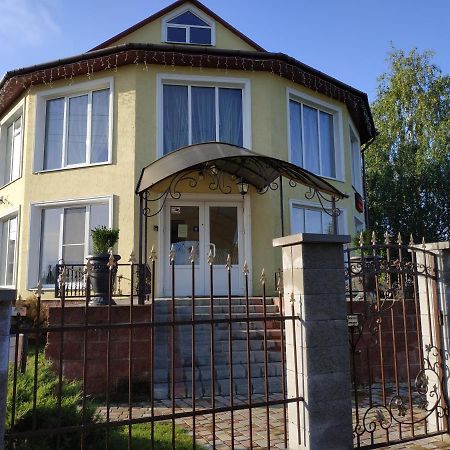 Guest House Na Sovetskoy Lepel エクステリア 写真