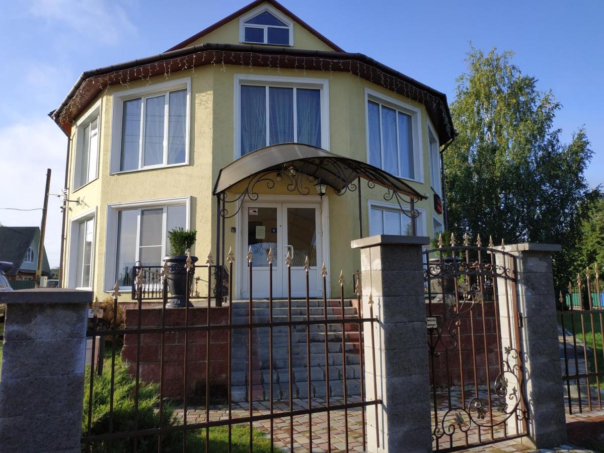 Guest House Na Sovetskoy Lepel エクステリア 写真